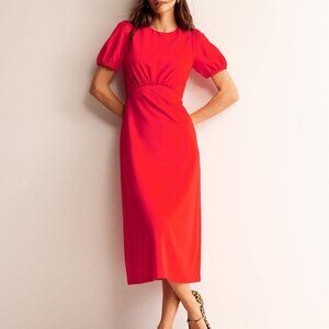 Looking for a beautiful dress? You’ve found it!